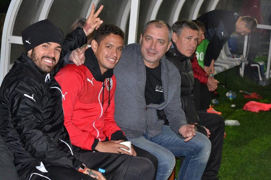     Анзор Гаргаев (в центре)