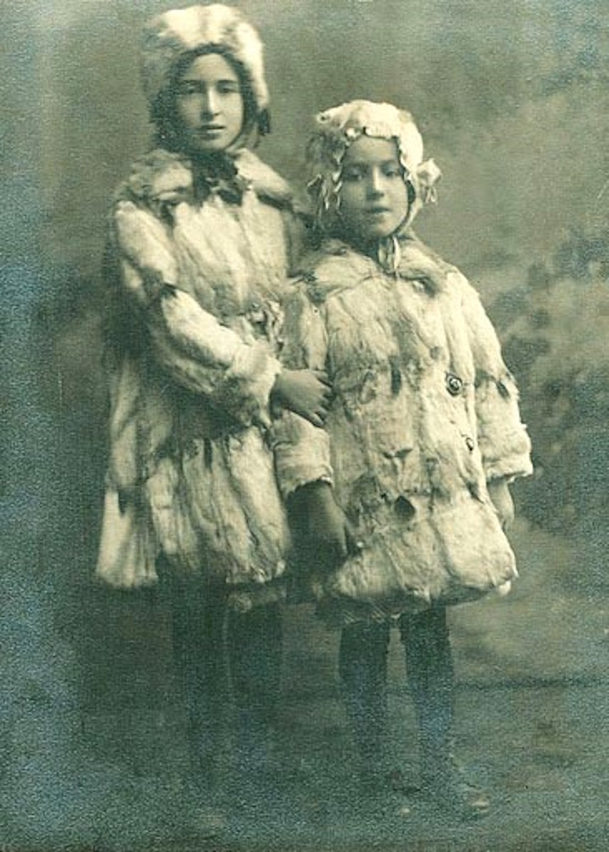 Дочери Дины – Вера и Поля