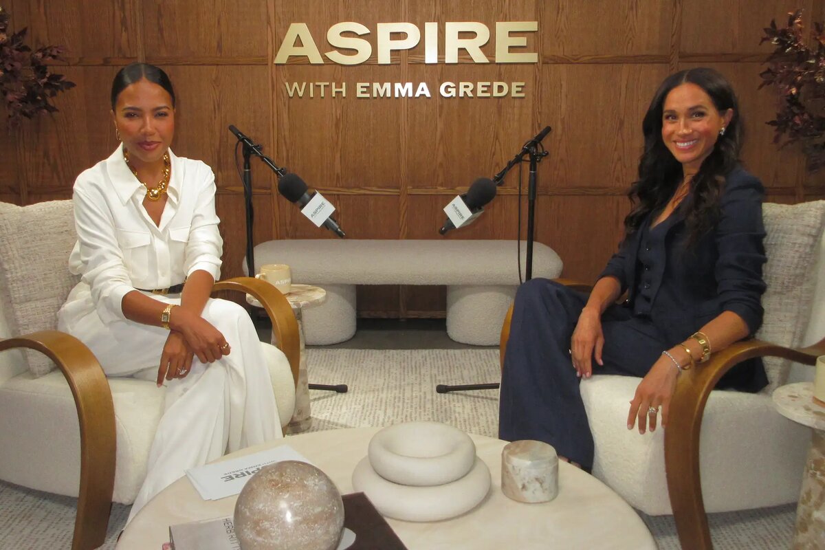 Эмма Гред и Меган Маркл в подкасте «Стремись с Эммой Гред».