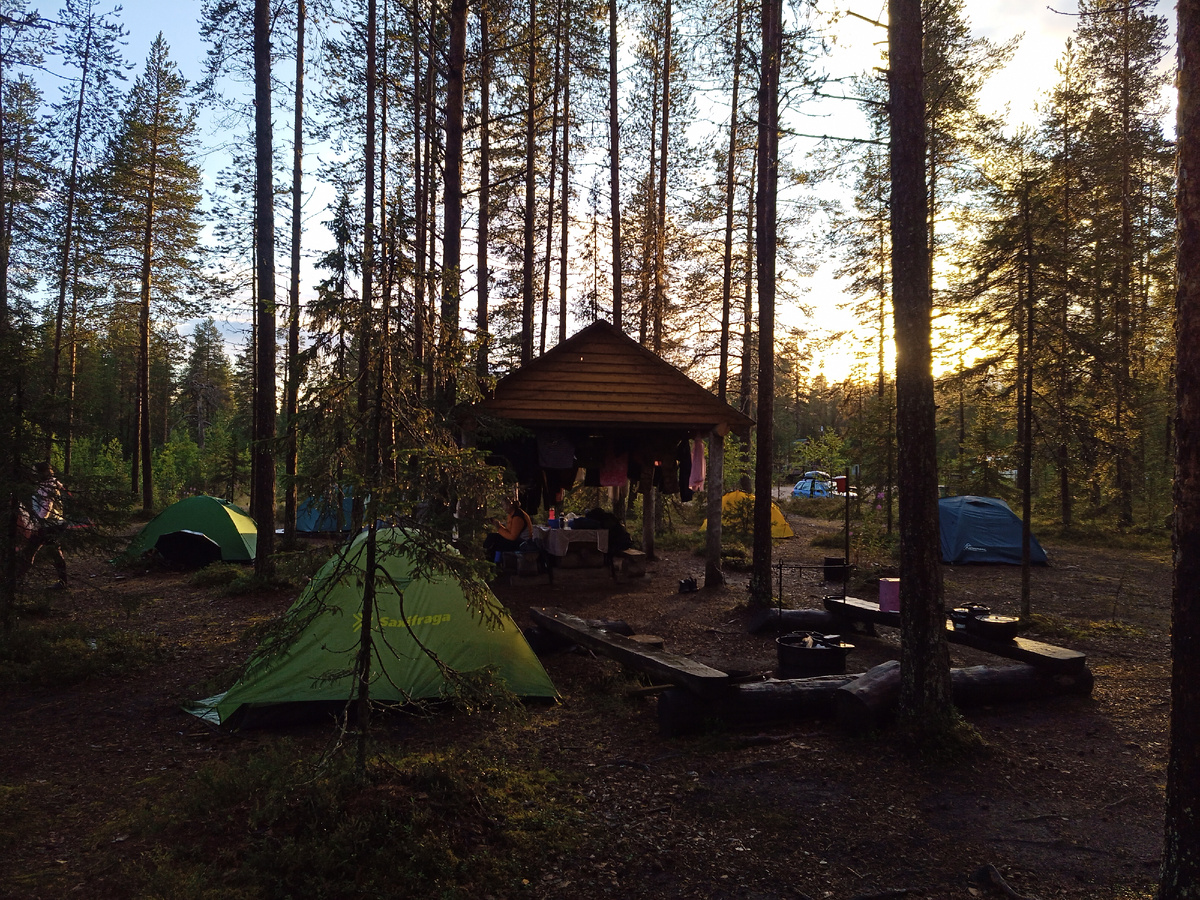 Рассвет. Национальный парк Паанаярви. Палаточная стоянка Оланга-2