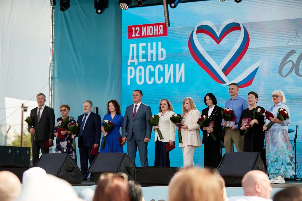    Десять жителей Сургута стали почетными гражданами города