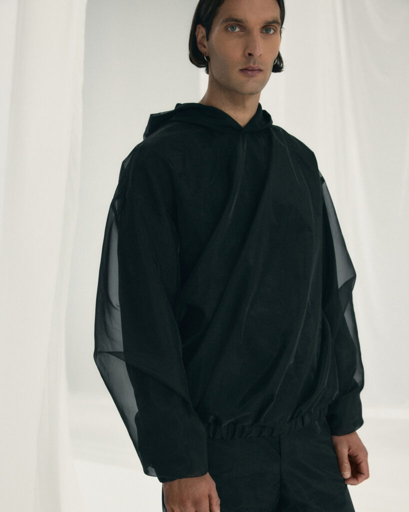 Худи, 25 990 рублей smirnov  📷
