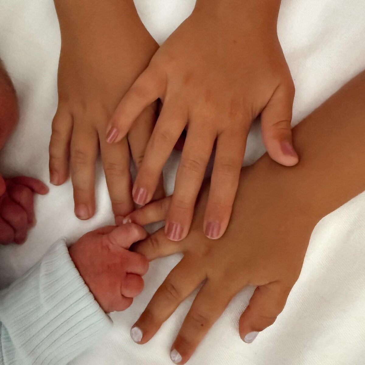    У Эрики Чоперене и Антуана Гризманна родился четвертый ребенокСоцсети Антуана Гризманна