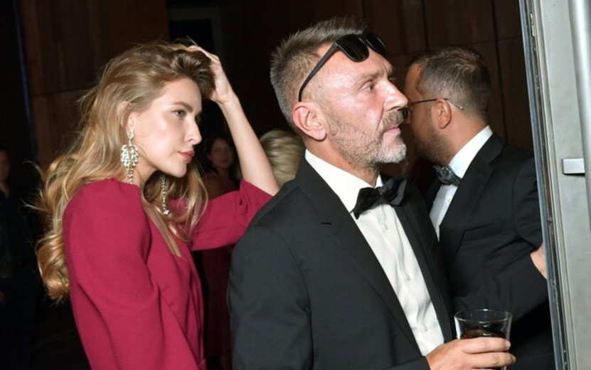    Шнуров сошелся с четвертой женой после развода