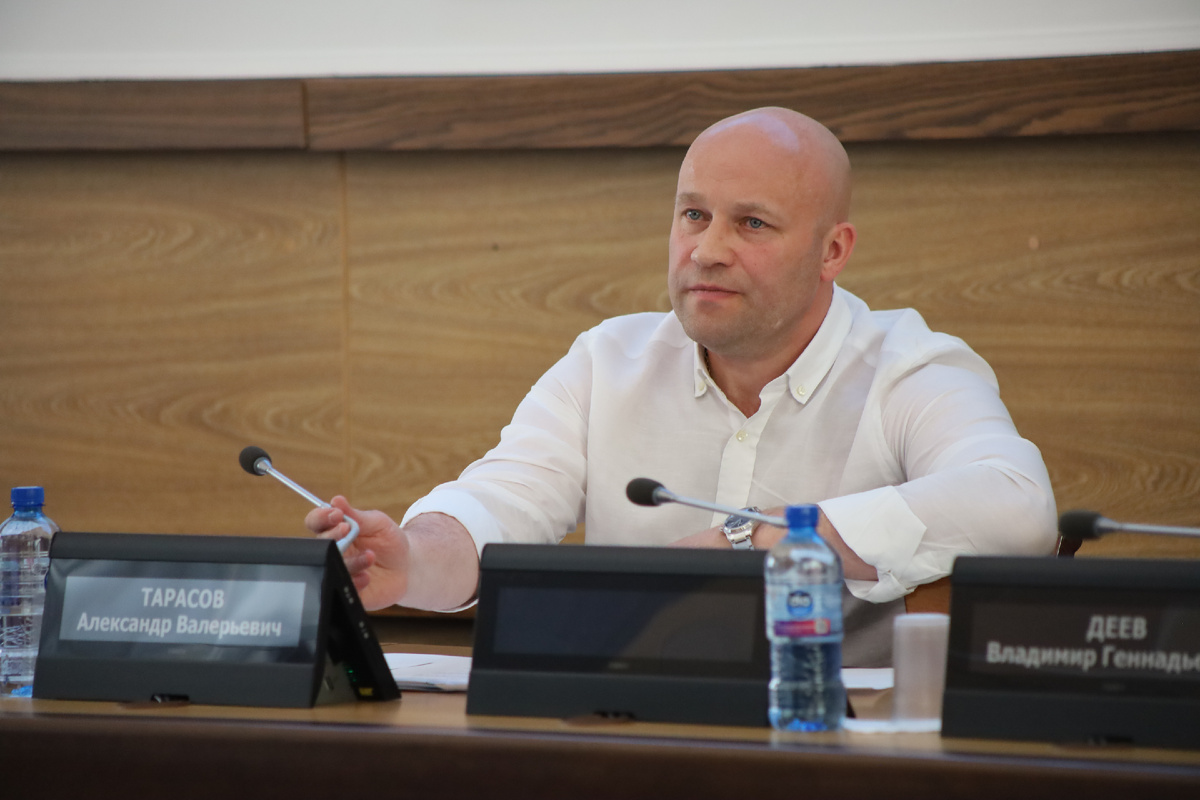 Александр Тарасов, председатель постоянной комиссии по культуре, спорту, молодежной политике, международному и межмуниципальному сотрудничеству