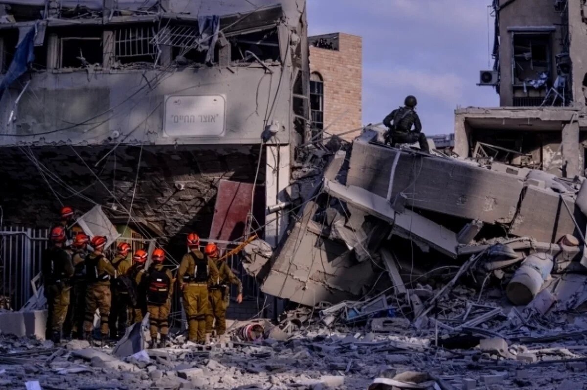    Иран заявил, что ударил по Израилю «новым и передовым оружием»