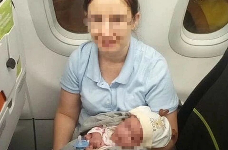 Анна с младшим сыном. Фото: волонтеры