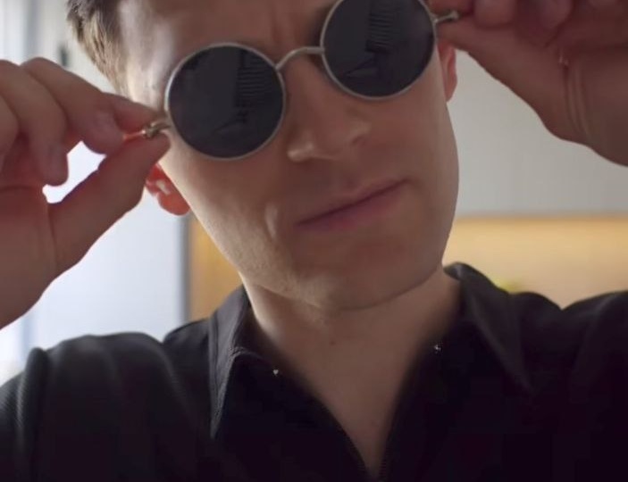 5 модных советов от Эвелины Хромченко для мужчин старше 45 лет, чтобы стильно выглядеть в летную жару.