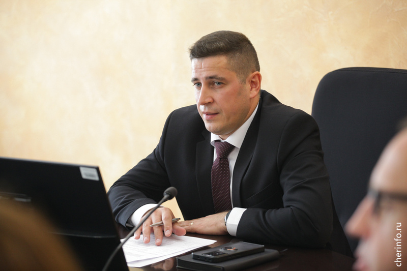    Молодежный центр теперь возглавляет экс заведующая детским садом № 17 руководитель ассоциации "Детский сад и семья" Татьяна Пескишева.