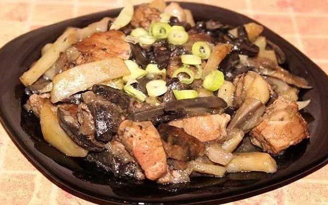 Вкусные жареные подосиновики с картошкой, луком, сметаной — пошаговые рецепты с фото