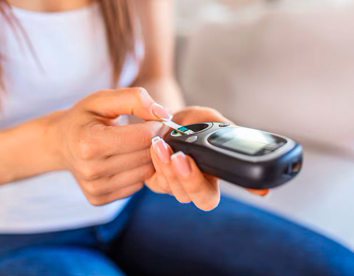 Электронный портативный глюкометр