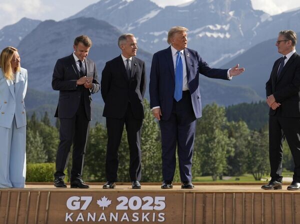    © AP Photo / Mark Schiefelbein