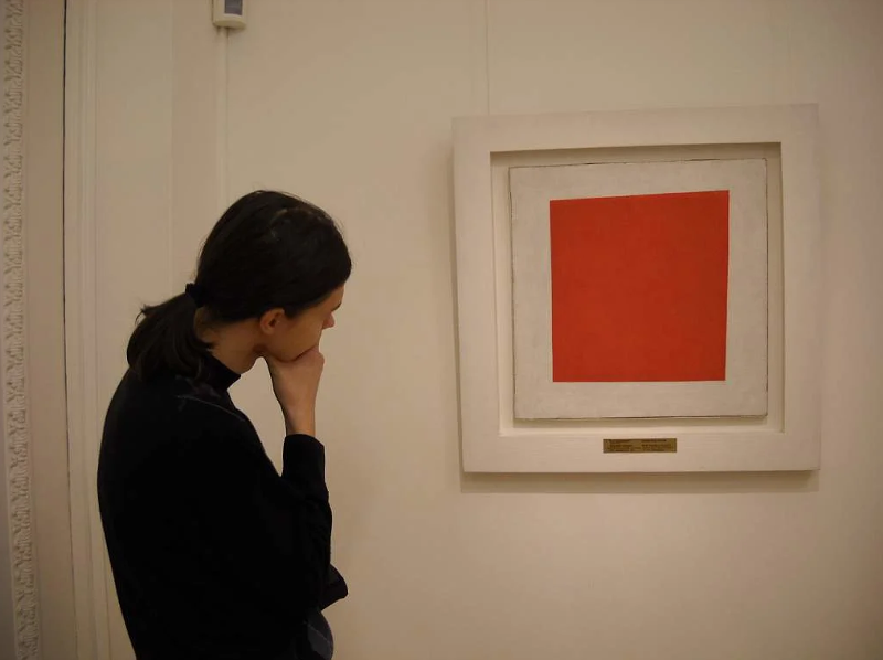 красный квадрат Малевича