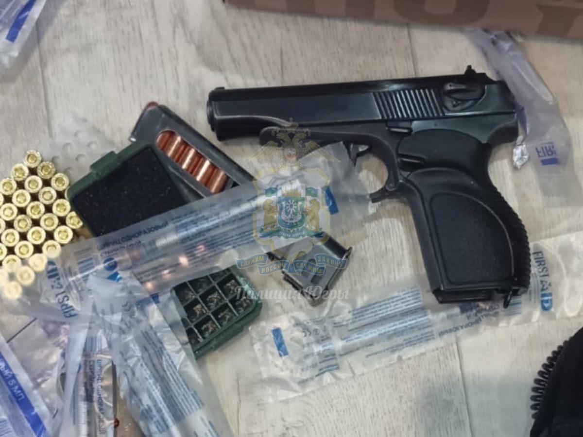    Житель Нефтеюганска на досуге собрал три боевых пистолета