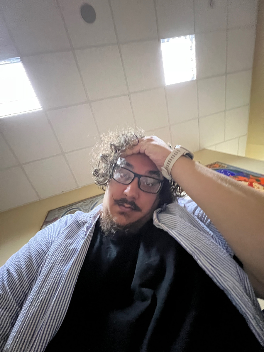 Набрал очень большой вес. Постоянная усталость и желание постоянно полежать. Я понял, что процесс похудения надо начать с элементарной ходьбы.