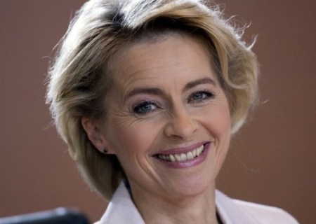    В Европарламенте собирают подписи против Урсулы фон дер Ляйен