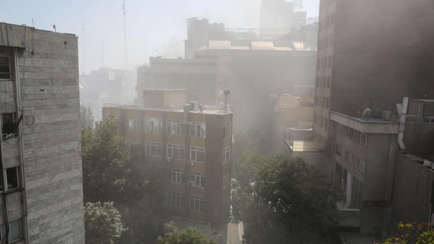    Фото: Reuters/HAMID AMLASHI; 5-tv.ru