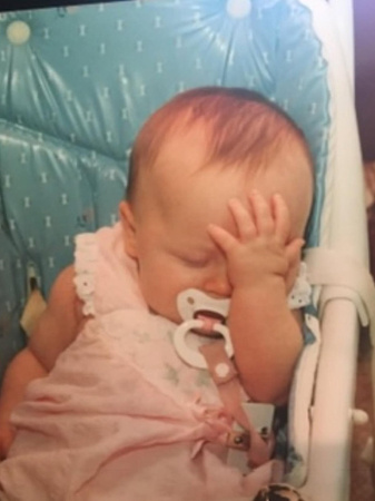    Сабрина Карпентер в раннем детстве. Фото © Instagram (признан экстремистской организацией и запрещен на территории Российской Федерации) / sabrinacarpenter