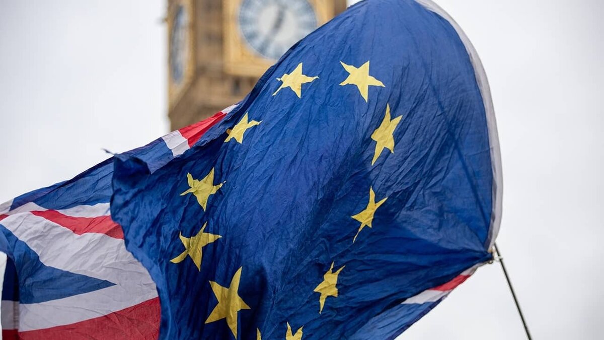 Фото: https://tvzvezda.ru/ (https://mcdn2.tvzvezda.ru/storage/news_other_images/2025/05/12/af69e6da9a554377a487fa91676c8c2f.jpg)