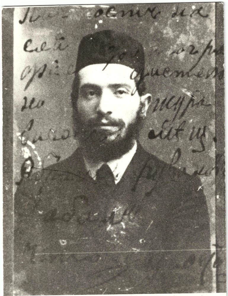 Раввин Лубанов в ешиве Ковно. 1927 г. Это единственное его фото не в пожилом возрасте. Здесь ему 39 лет. Знал ли он тогда, что ему предстоит?