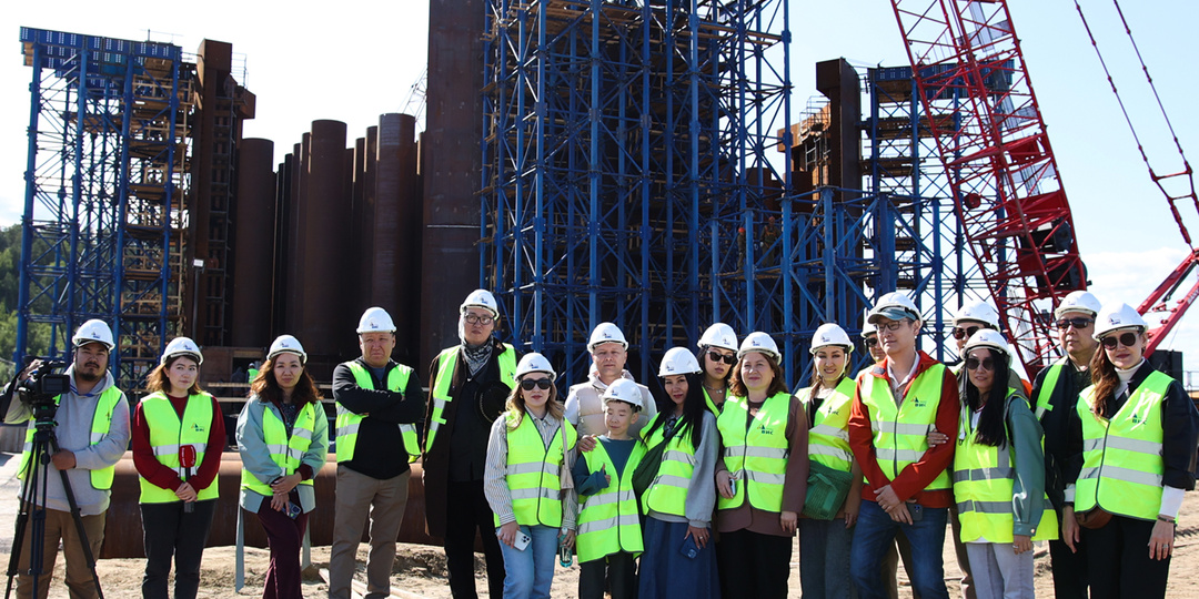 Блогеры Якутии увидели стройку Ленского моста и убедились в реальности планов