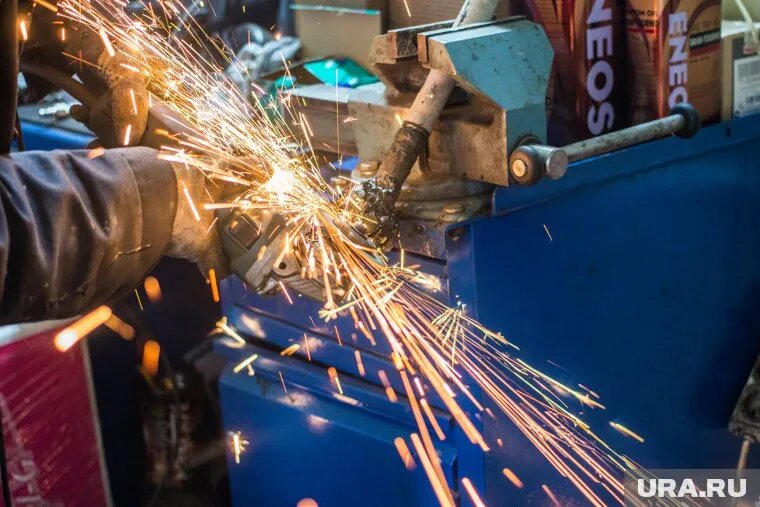 В ХМАО будут ремонтировать импортную спецтехнику для нефтяников. Фото: Александр Елизаров © URA.RU