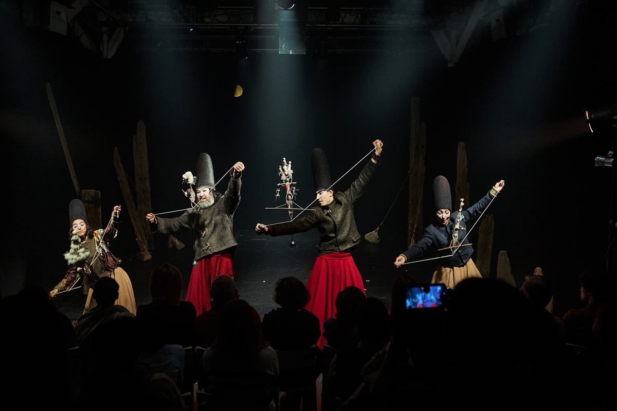 «Деревня канатоходцев»