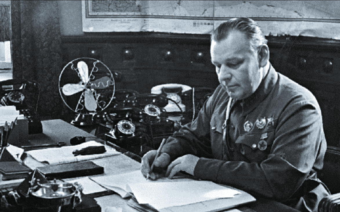 Начальник охраны Николай Сидорович Власик.