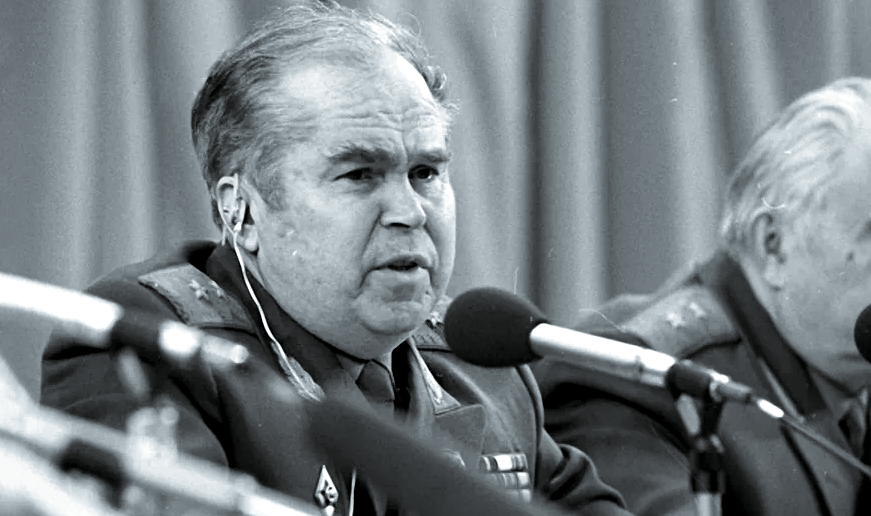 Военный историк Дмитрий Антонович Волкогонов.