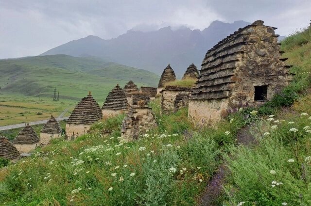    Виды на "Город Мёртвых". Фото: АиФ/ Индира Кодзасова