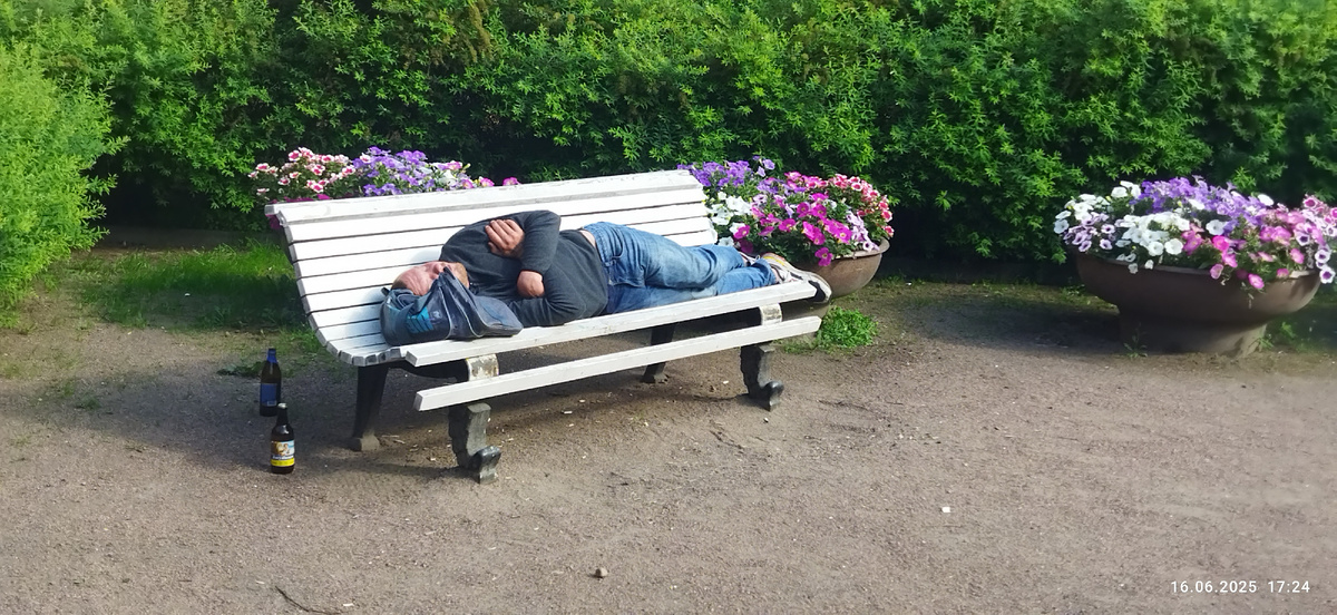 Сквер у Верейской, 2 (Питер)