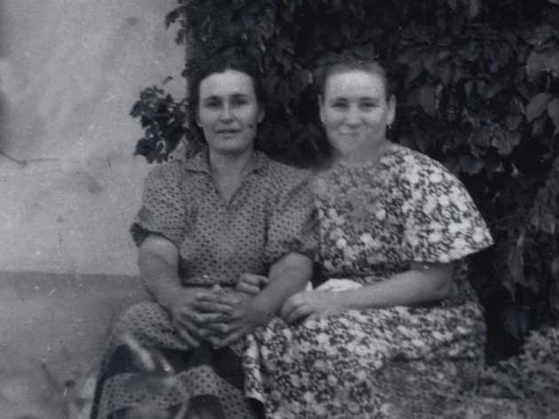 Мария со своей подругой Полиной. Они пронесли свою дружбу через всю жизнь