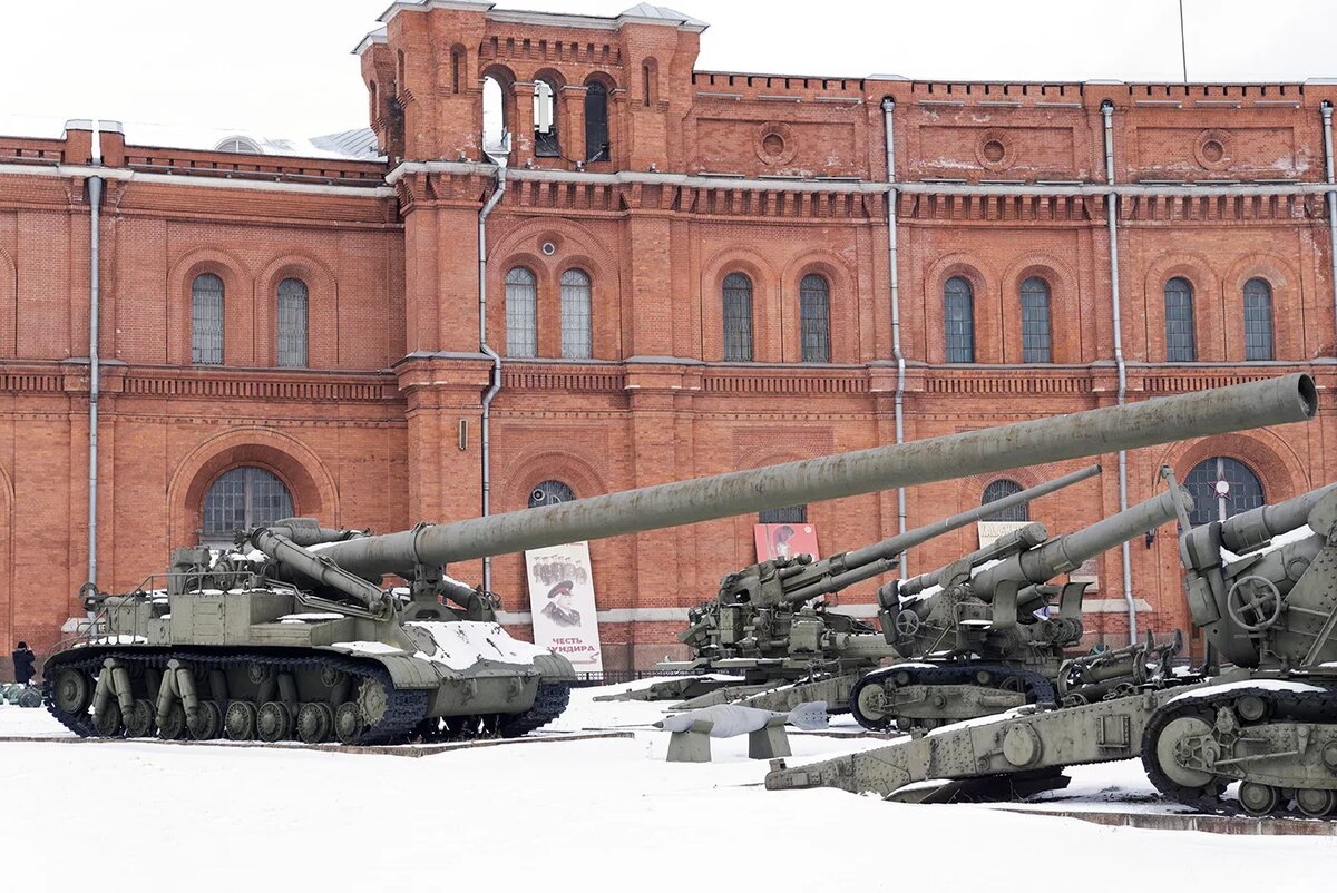 Атомный миномёт 2Б1 "Ока"