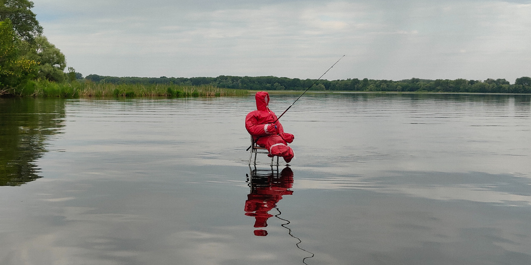 Рассвет над водой: хроника удачной рыбалки