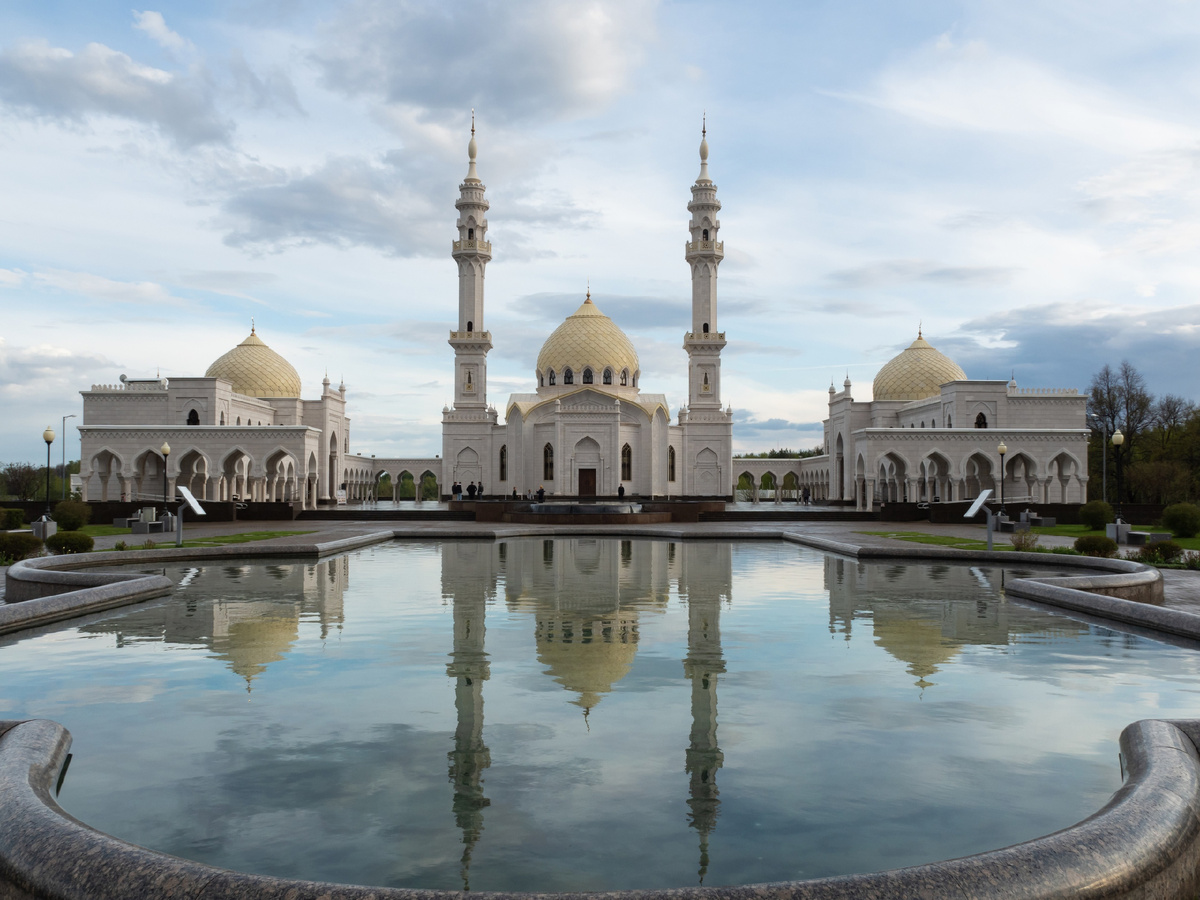 Болгар. Белая мечеть. 