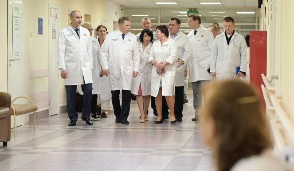     Денис Паслер и Михаил Мурашко. Источник: midural.ru Автор фото: Правительство Свердловской области