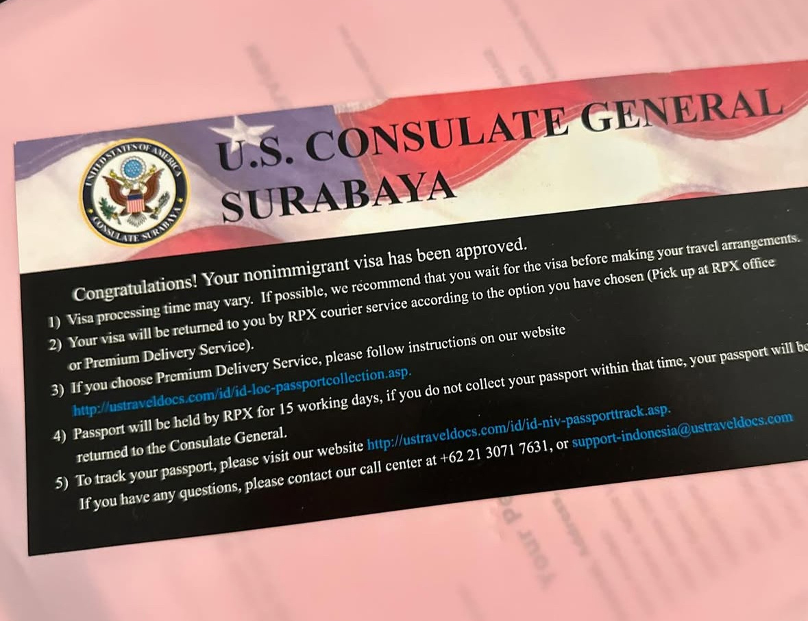 Это та самая бумажка, которая  говорит о том, что виза одобрена !!! 