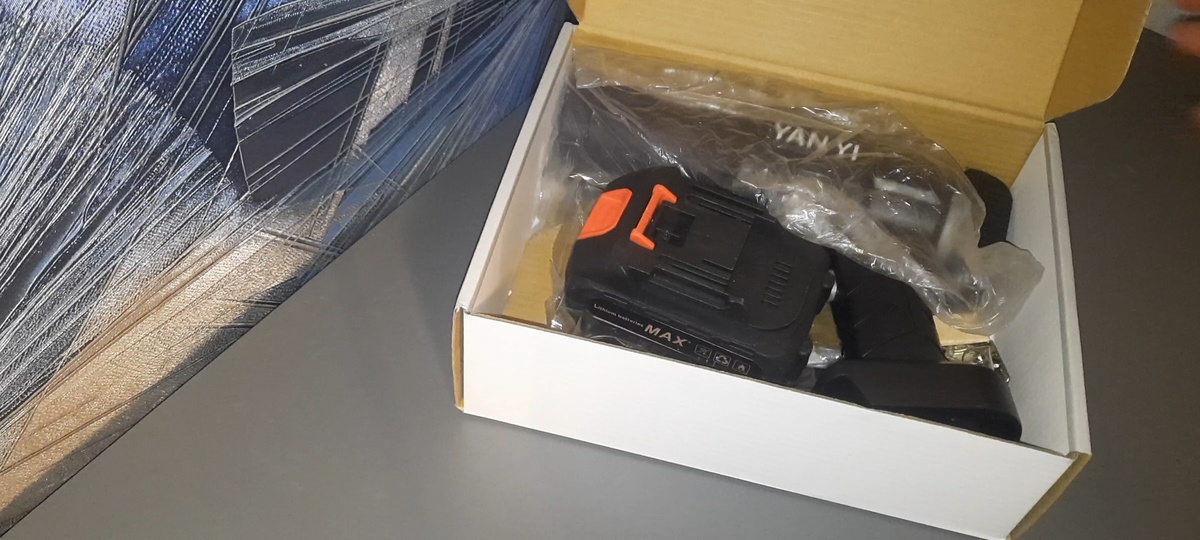 Все отлично и компактно упаковано.