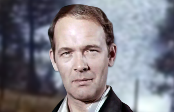 Владлен Паулус. Кадр из фильма «Не отдавай королеву»