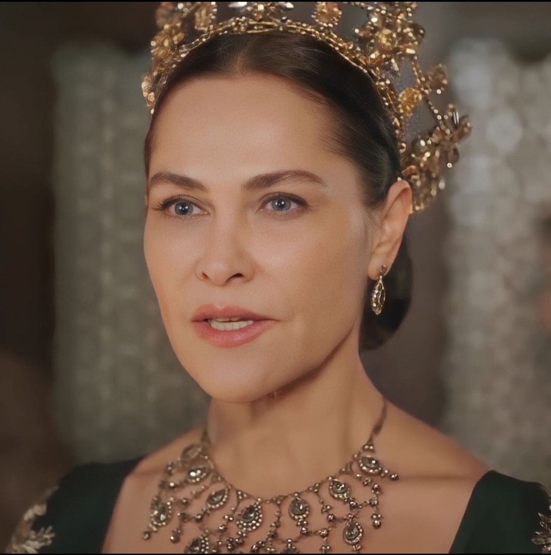 - Что ж, пора указать Хандан на место. 