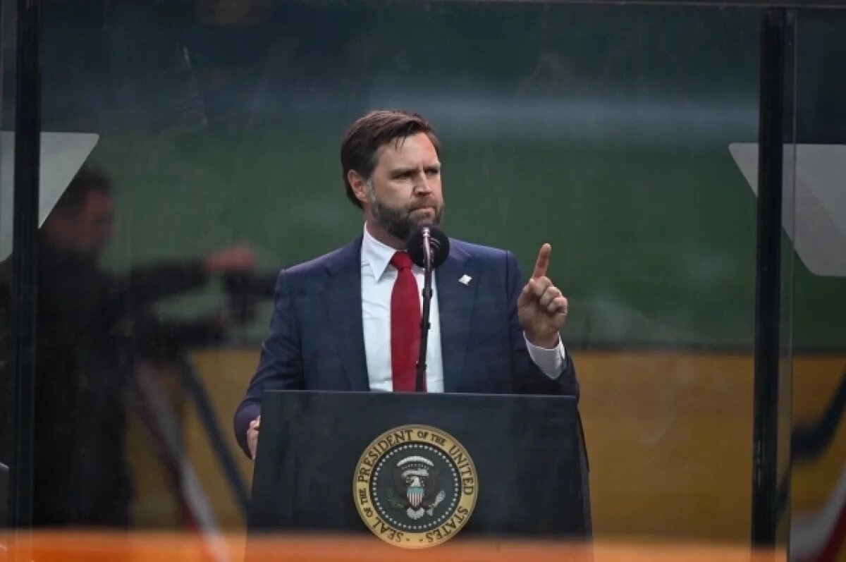    Вэнс: Иран обогащал уран до уровня выше необходимого для гражданских целей