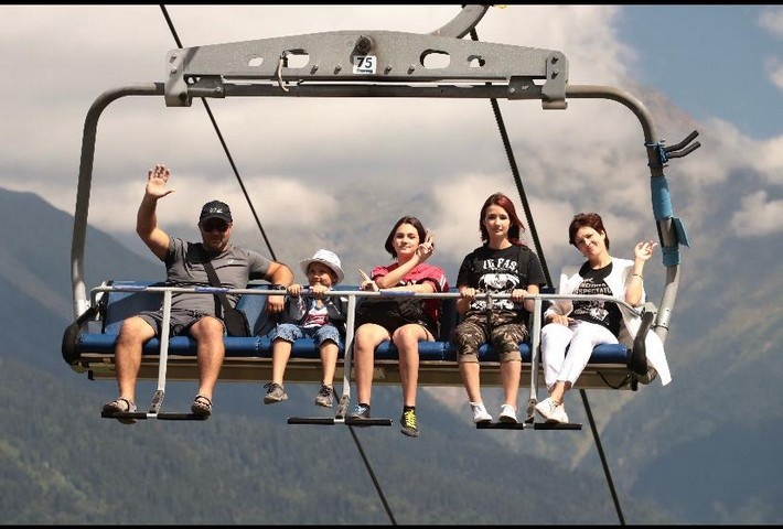 Семья Кушнир на отдыхе на Красной Поляне, 2023 г. Красносулинский вестник  📷
