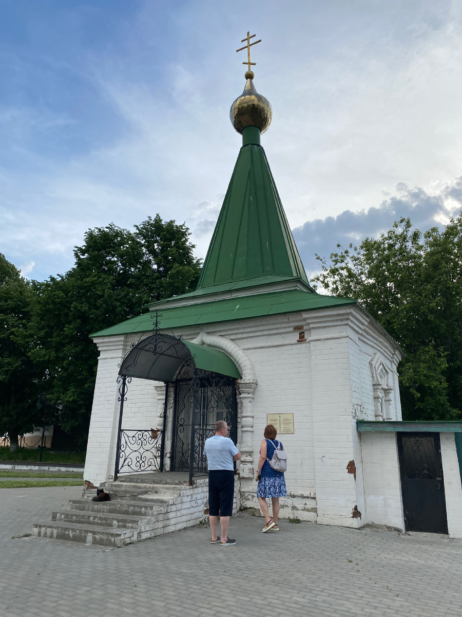 Стрелецкая часовня (стрелецкая башня). 1696 -1697 гг.. Воздвигнута около речного порта. Фото автора статьи
