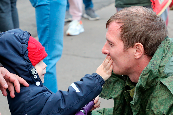    Дмитрий Медведев: "С начала 2025 года контракты с Минобороны подписали 175 тыс. добровольцев". Фото: Sergey Petrov/news.ru/GlobalLookPress