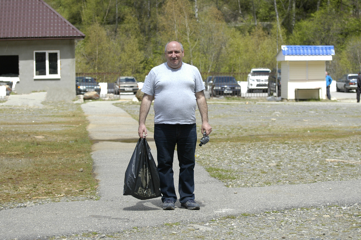 Нижний Архыз, остановка по поти домой у минерального источника