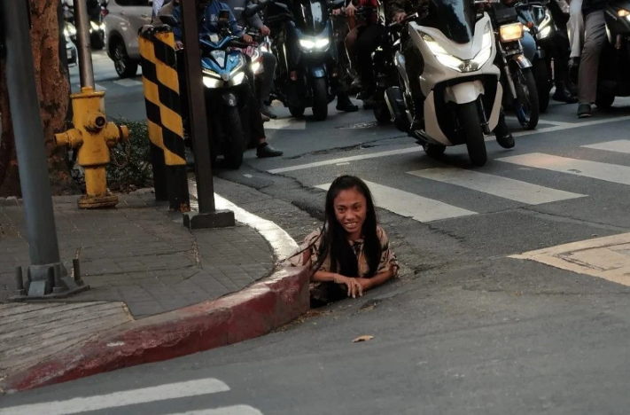 Достаточно чистая, чтобы выйти и пойти по делам в центре города. Вот такое у нее метро