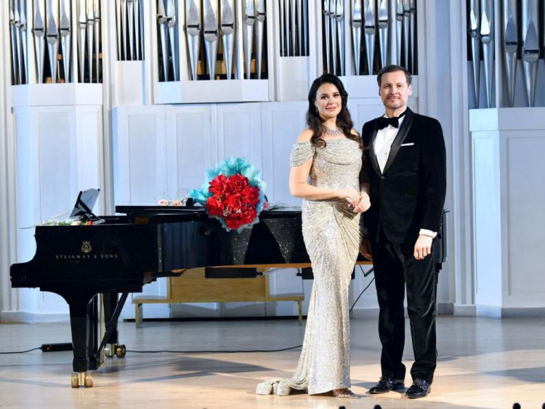 Оксана Фёдорова, Аскар Абдразаков (Фото: пресс-служба Фонда Оксаны Фёдоровой)