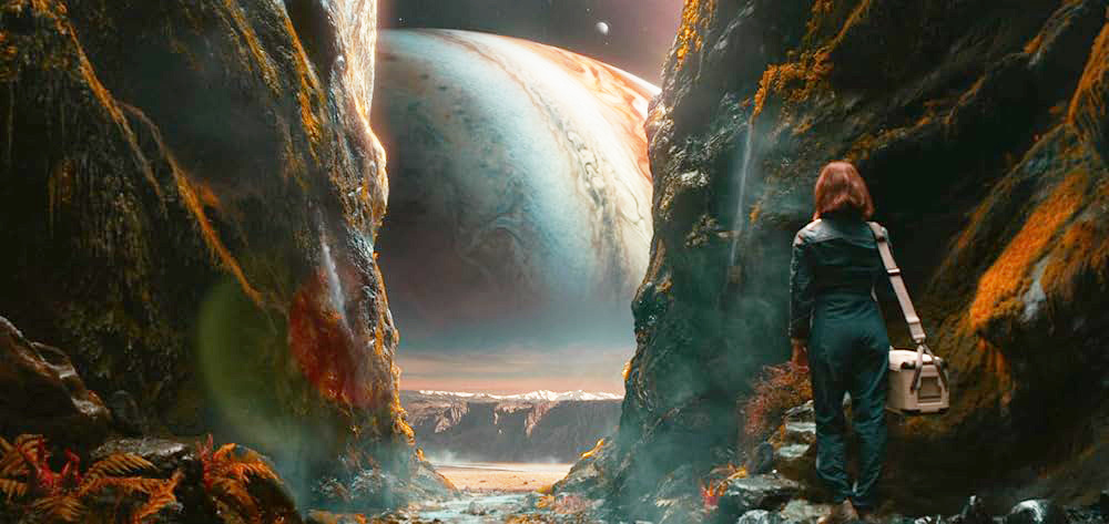 Кадр из фильма «The Midnight Sky». Режиссер: Джордж Клуни. Производство: Anonymous Content, Netflix, Smoke House, Syndicate Entertainment, Truenorth Productions