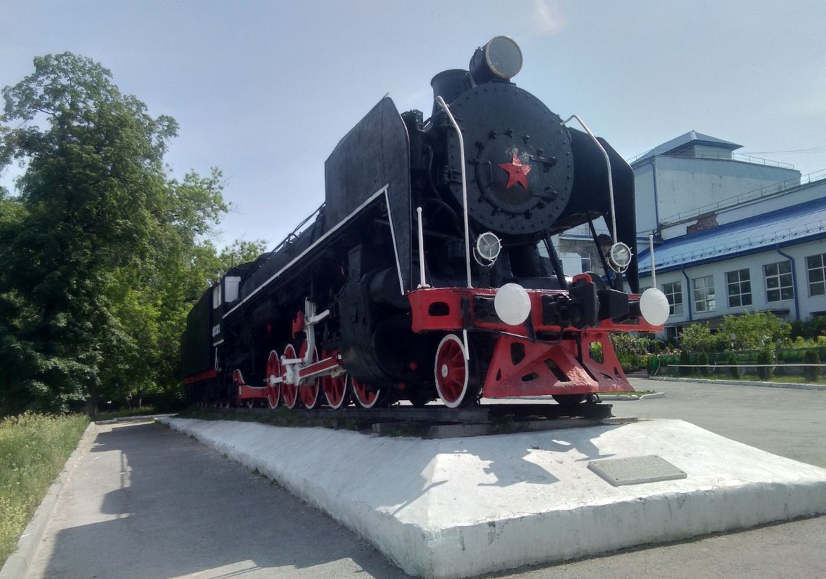 В июле 1987 года был установлен паровоз ФД21-3031 в память о боевом и трудовом героизме тюменских железнодорожников в годы Великой Отечественной войны и в честь 100-летия локомотивного депо.