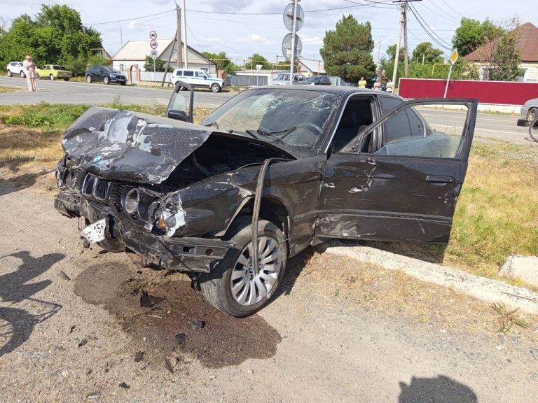    В полиции сообщили подробности аварии в Адамовке Оренбуржье
